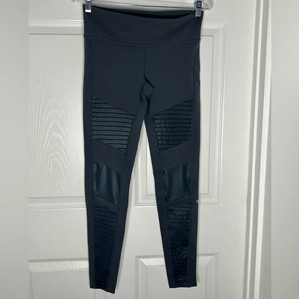 Alo Yoga Moto Legging Gray Sz M